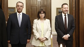 Στουρνάρας: Ορκίστηκε στη θέση του διοικητή της ΤτΕ – Ενώπιον της Προέδρου της Δημοκρατίας