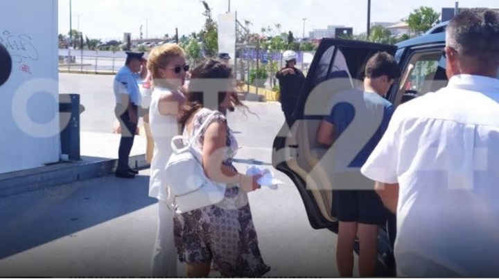 Άδωνις Γεωργιάδης: Στην Κρήτη με την Ευγενία Μανωλίδου και τα παιδιά – ΦΩΤΟ