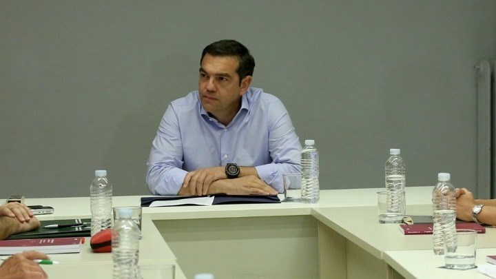 Τσίπρας: Ο κ. Μητσοτάκης πουλάει ηλιοβασιλέματα, ενώ ο τουρισμός μπαίνει σε βαθύ σκοτάδι