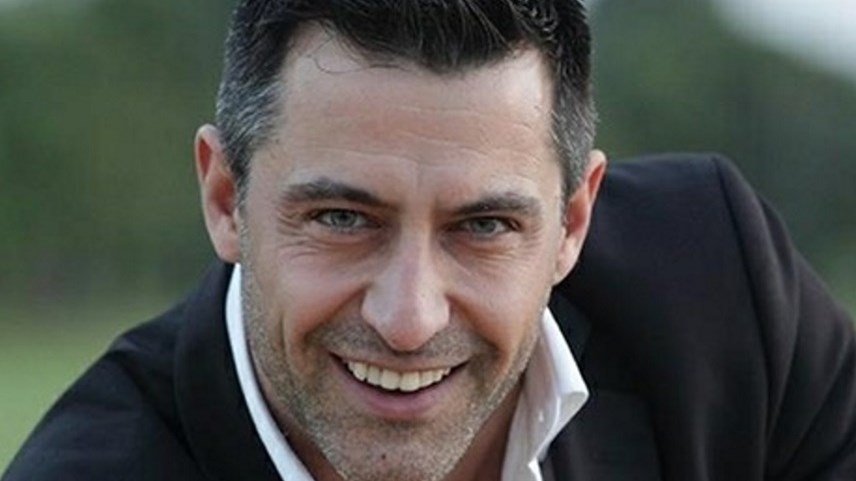 Κωνσταντίνος Αγγελίδης: Χαμογελά ξανά η οικογένεια του σε φωτογραφία από τη φυσιοθεραπεία