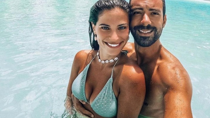 Χριστίνα Μπόμπα: Είχε γενέθλια και ο Σάκης Τανιμανίδης της ευχήθηκε με το δικό του τρόπο – ΦΩΤΟ