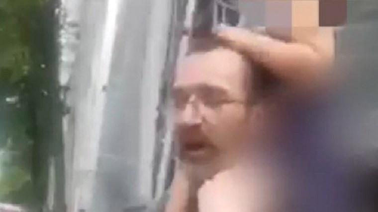 Βερολίνο: Προσπάθησε να αρπάξει δίχρονη από παιδική χαρά – Πώς τον έπιασαν στα πράσα – ΒΙΝΤΕΟ