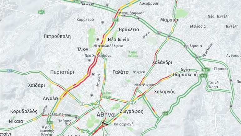 Κίνηση: Κυκλοφοριακή συμφόρηση στην Αθήνα – Ποιοι δρόμοι βρίσκονται στο “κόκκινο”