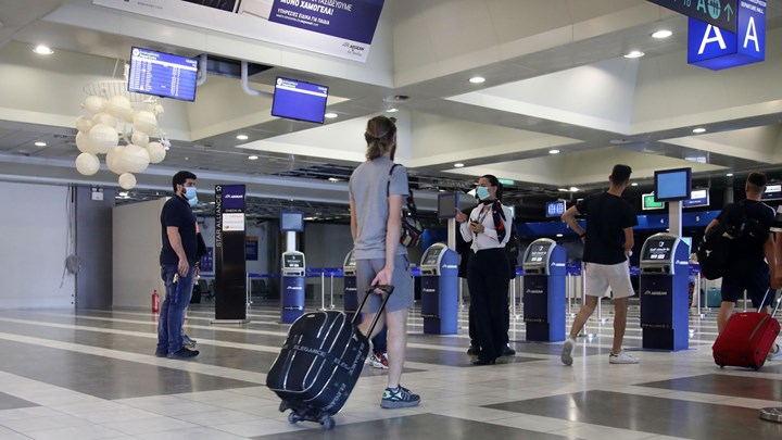 Κορονοϊός: Πάνω από 4.000 τεστ στους “κόκκινους” επιβάτες των διεθνών πτήσεων – ΒΙΝΤΕΟ