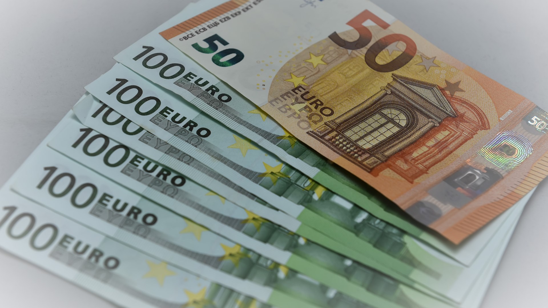 Προσωρινή σύνταξη: Θα αυξηθεί το ποσοστό στο 80% – Έρχεται νομοθετική πρωτοβουλία και για το εφάπαξ