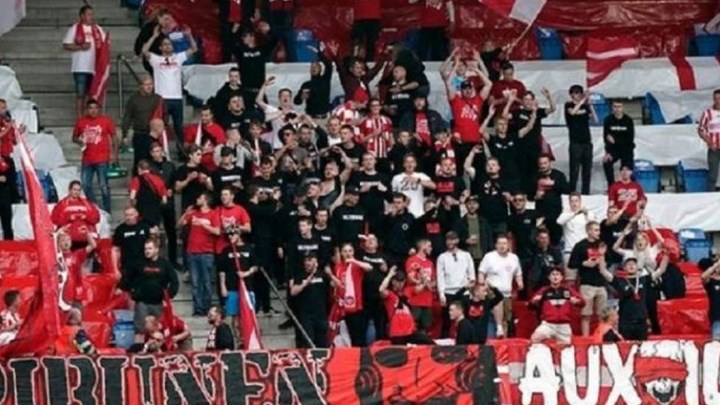 Κορονοϊός-Δανία: Ο διαιτητής διέκοψε τον τελικό γιατί οι οπαδοί δεν κρατούσαν αποστάσεις