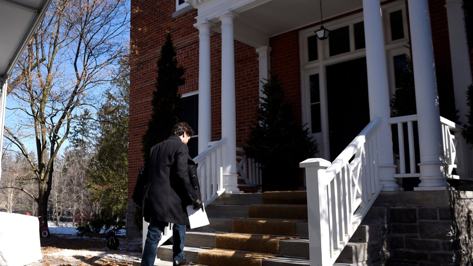 Συναγερμός στον Καναδά – Συνελήφθη ένοπλος έξω από το σπίτι του Τριντό