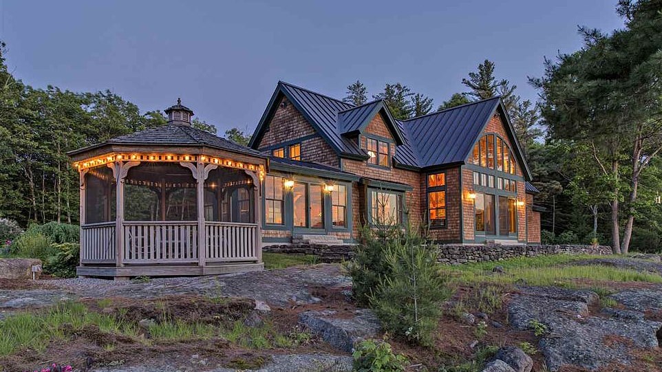 Επστάιν: Αυτή είναι η έπαυλη όπου συνελήφθη η μαστροπός – ΦΩΤΟ-ΒΙΝΤΕΟ