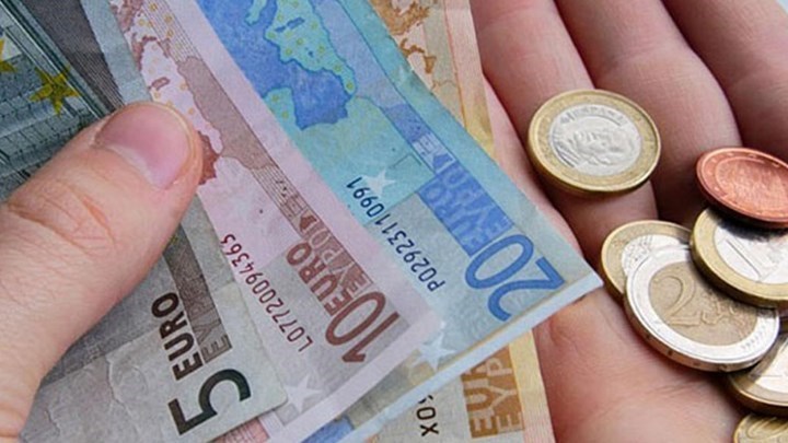 Επίδομα 800 ευρώ: Νέα πληρωμή σε 7.835 δικαιούχους