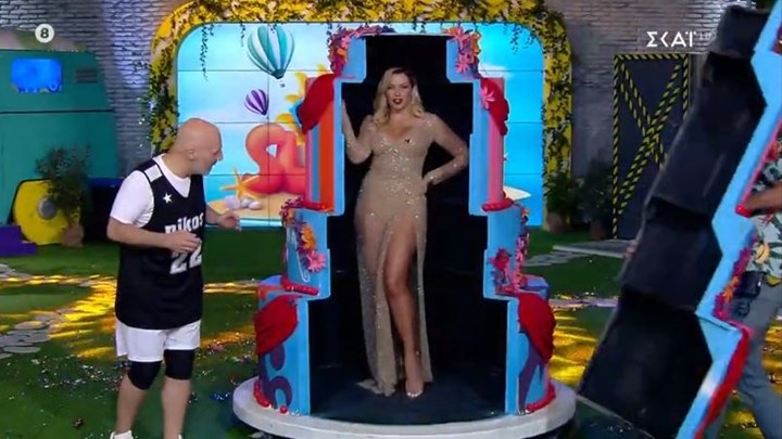 Κωνσταντίνα Σπυροπούλου: Η εμφάνιση αλά Μέριλιν Μονρό – ΒΙΝΤΕΟ