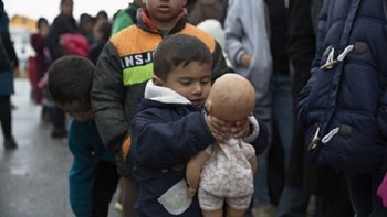 Μεταναστευτικό: Μετεγκατάσταση 50 ασυνόδευτων παιδιών σε Πορτογαλία και Φινλανδία