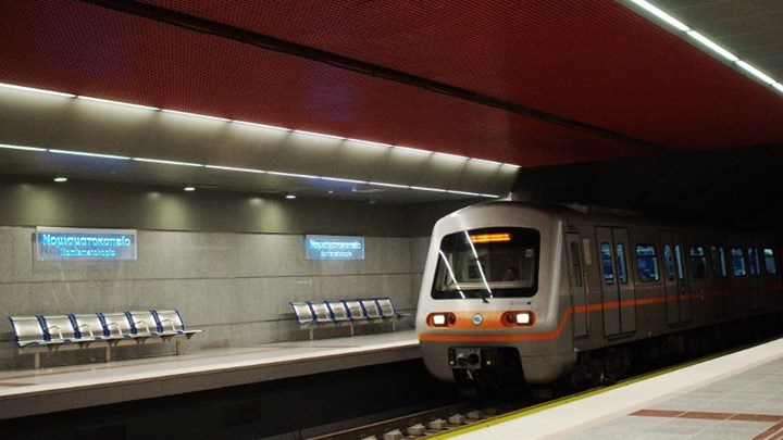 Μετρό: Άντρας έπεσε στις ράγες στον σταθμό “Νομισματοκοπείο”