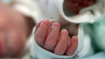 Καλαμάτα: Σε πελάγη ευτυχίας πολύτεκνη οικογένεια – Υποδέχθηκαν το όγδοο παιδί τους – ΒΙΝΤΕΟ