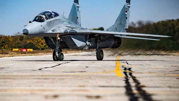 Λιβύη: Επιδρομές «ξένων» αεροσκαφών καταγγέλλει η κυβέρνηση της Τρίπολης