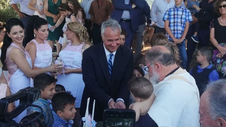 Νονός στην Κρήτη έγινε ο Μάκης Βορίδης – ΦΩΤΟ