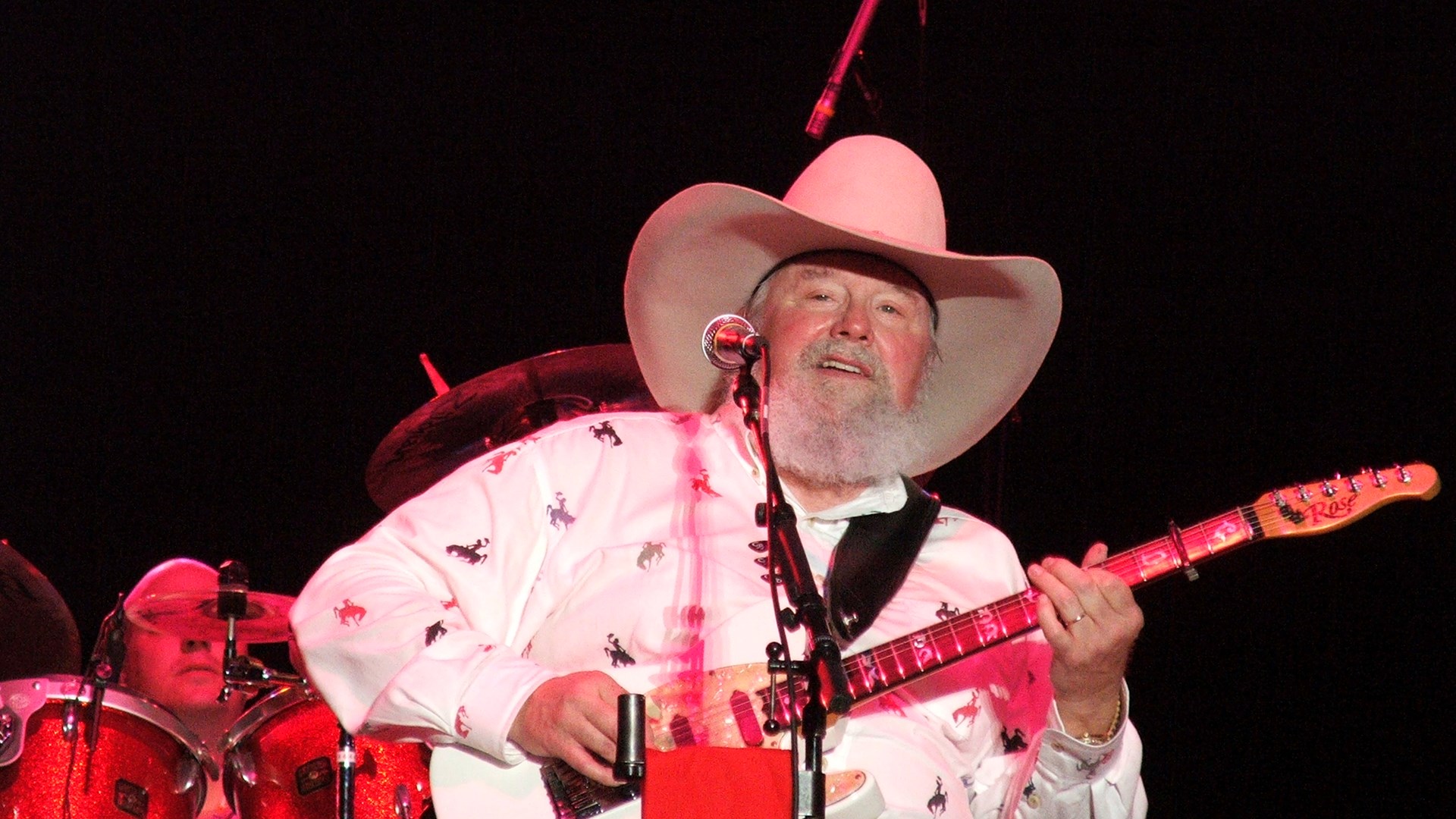 Θλίψη στη μουσική σκηνή: Πέθανε ο θρύλος του Southern Rock Τσάρλι Ντάνιελς – BINTEO