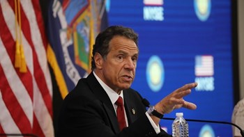 Επίθεση Κουόμο σε Τραμπ: Κύριε πρόεδρε μην είστε συνωμότης του κορονοϊού