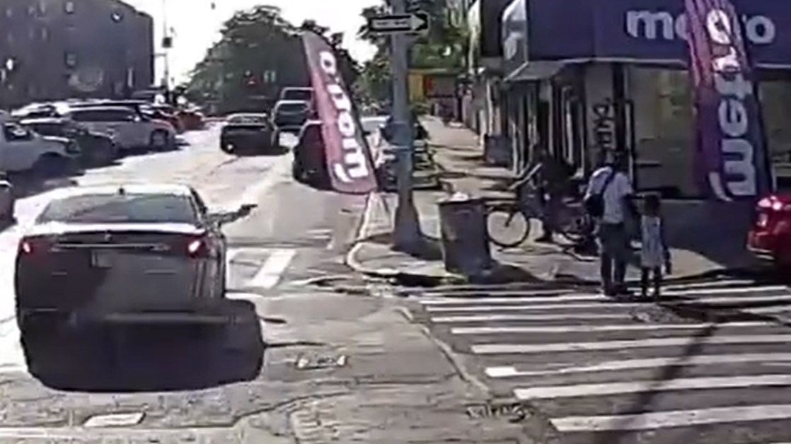 Άγρια δολοφονία στη Νέα Υόρκη: Τον πυροβόλησαν ενώ περπατούσε με την 4χρονη κόρη του – ΒΙΝΤΕΟ