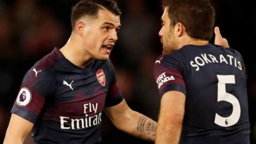 Επικό τρολάρισμα του Σωκράτη στον Τσάκα: Πήγαινε για ύπνο ρε…