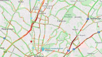 Τροχαίο στη Λεωφόρο Κηφισίας: Μεγάλο μποτιλιάρισμα – Ποιοι άλλοι δρόμοι έχουν αυξημένη κίνηση