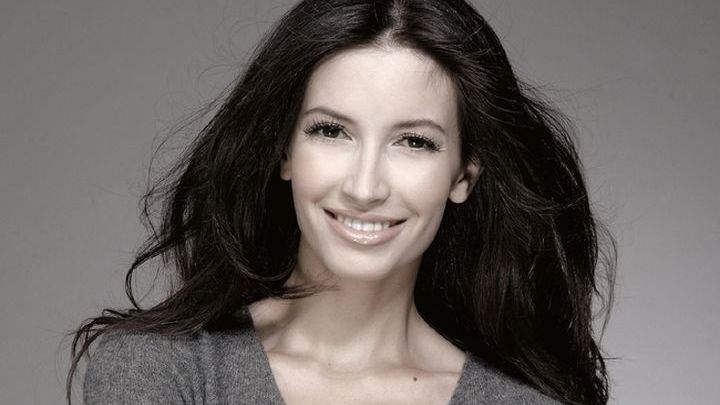 Μάρα Δαρμουσλή: Ανεβαίνει τα σκαλιά της εκκλησίας με τον εκλεκτό της καρδιάς της