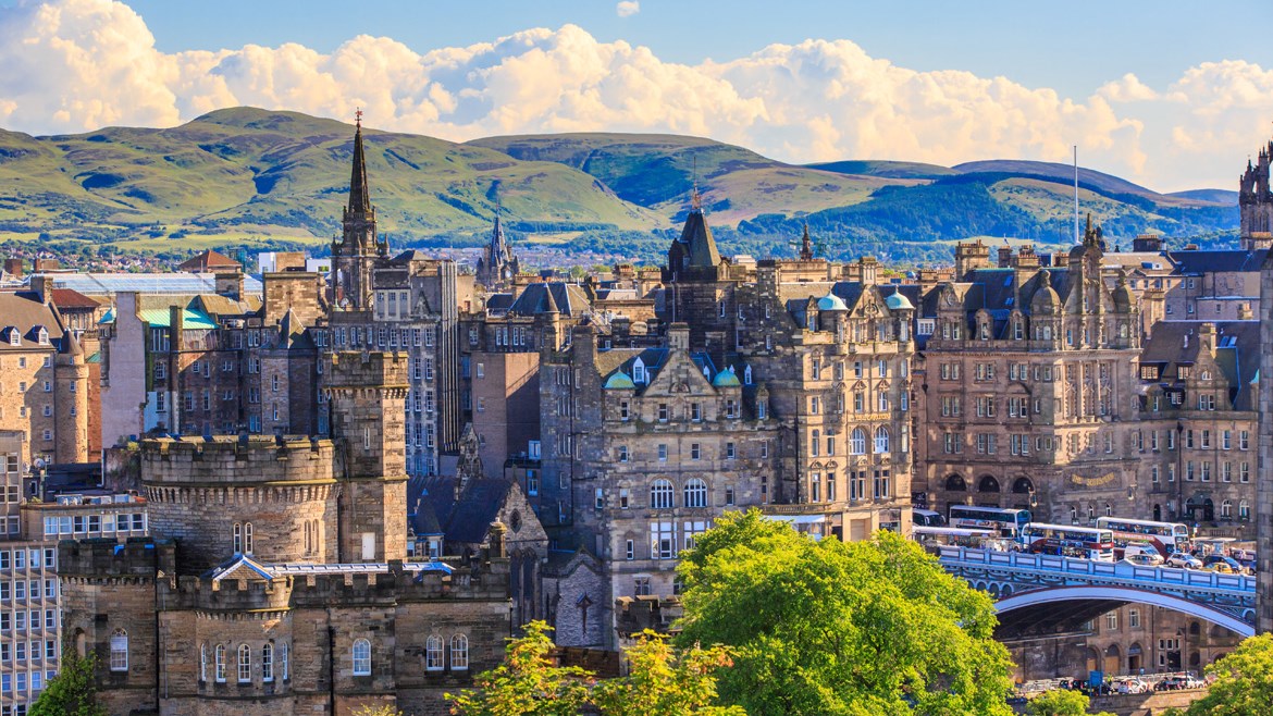 Πρωθυπουργός Σκωτίας: Εξαιρούνται από την καραντίνα των 14 ημερών οι ταξιδιώτες από Ελλάδα