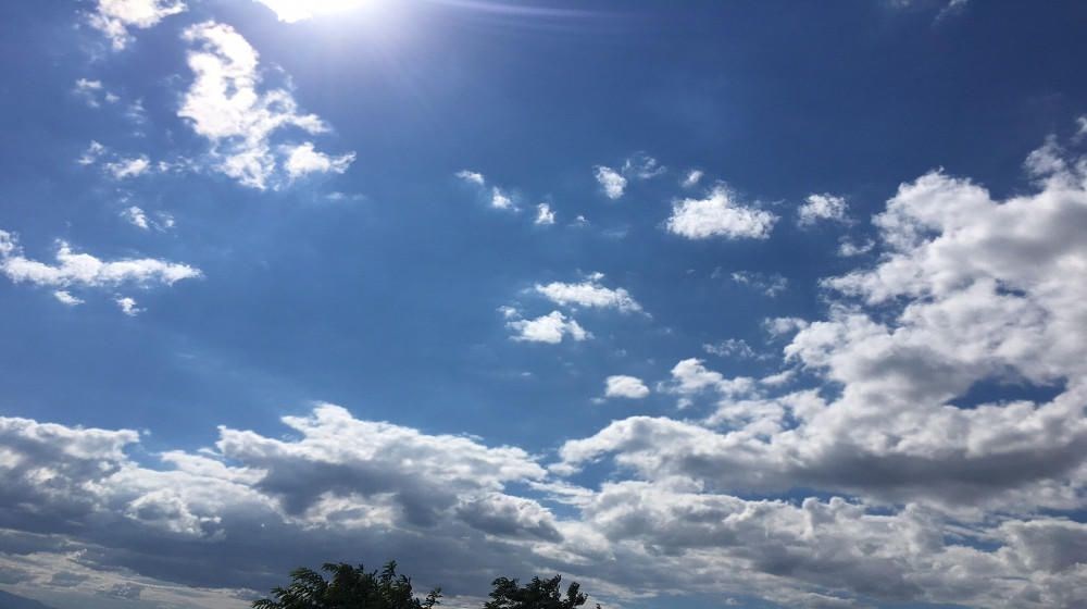 Καιρός: Λιακάδα και ισχυροί άνεμοι στο Αιγαίο – Αναλυτικά η πρόγνωση