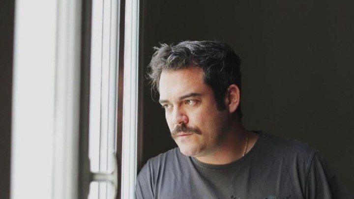 Και “Αινιγματικές παραλλαγές” πέρα από “Δείπνο Ηλιθίων” για τον Πυγμαλίωνα Δαδακαρίδη