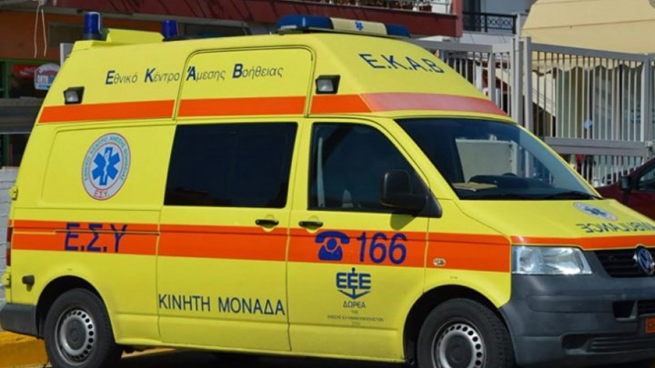 Τραγωδία στη Θεσσαλονίκη: Νεκρή δημοτική υπάλληλος – Έπεσε από μπαλκόνι ενώ πραγματοποιούσε αυτοψία