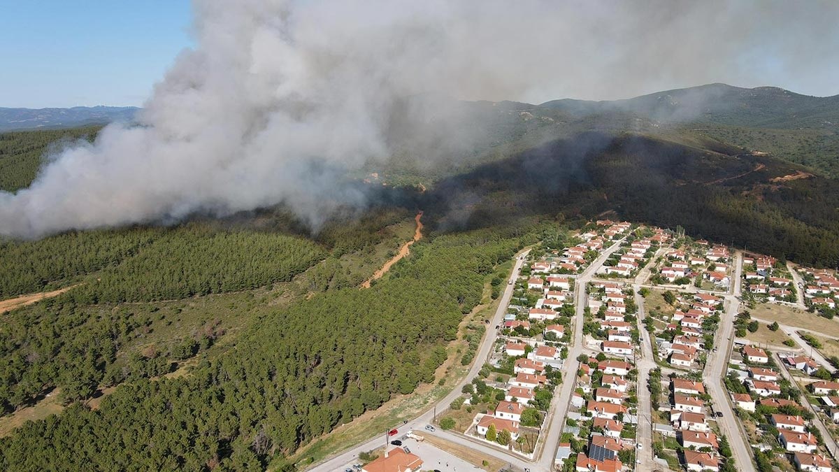 Σάπες Ροδόπης: Οι πρώτες εικόνες από τη μεγάλη πυρκαγιά – Εκκενώνεται οικισμός – ΦΩΤΟ – ΒΙΝΤΕΟ