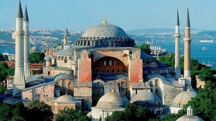 Αγία Σοφία: Το προκλητικό tweet του τουρκικού υπουργείου Πολιτισμού