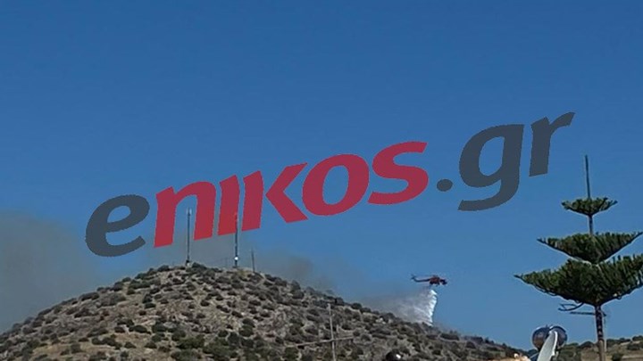 Οι πρώτες εικόνες από τη φωτιά στη Βάρη – ΦΩΤΟ – ΒΙΝΤΕΟ αναγνώστη