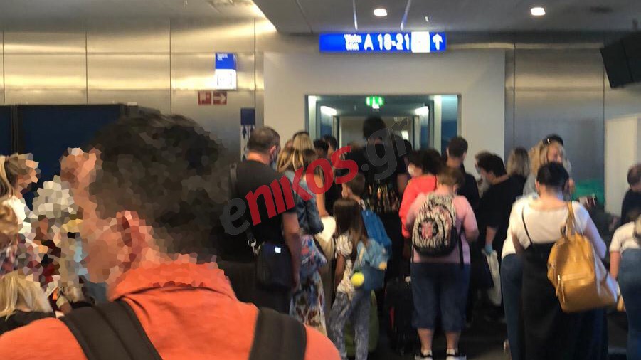 Καταγγελία αναγνώστη: Χωρίς αποστάσεις και με πολύωρη αναμονή τα τεστ κορονοϊού στο “Ελευθέριος Βενιζέλος”