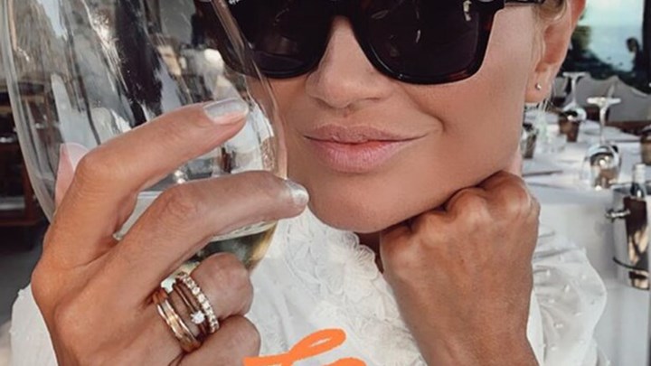 Φαίη Σκορδά: Τα νέα της δαχτυλίδια και οι ευχές για γάμο – ΦΩΤΟ