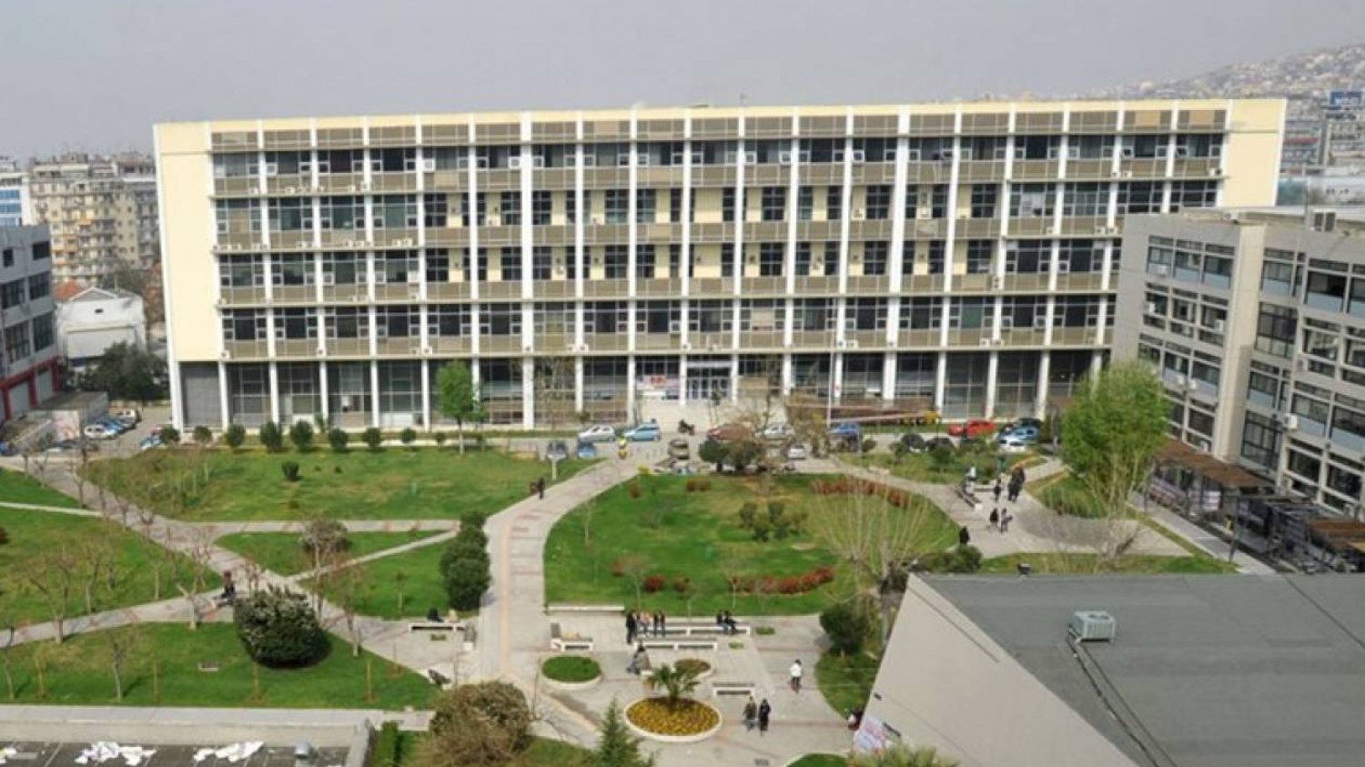 Φοιτήτρια Ιατρικής στο ΑΠΘ βγήκε θετική στον κορονοϊό – Έκανε πρακτική σε νοσοκομείο