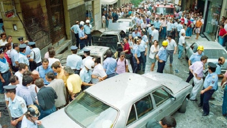 28 χρόνια από τη δολοφονία του Θάνου Αξαρλιάν – ΦΩΤΟ