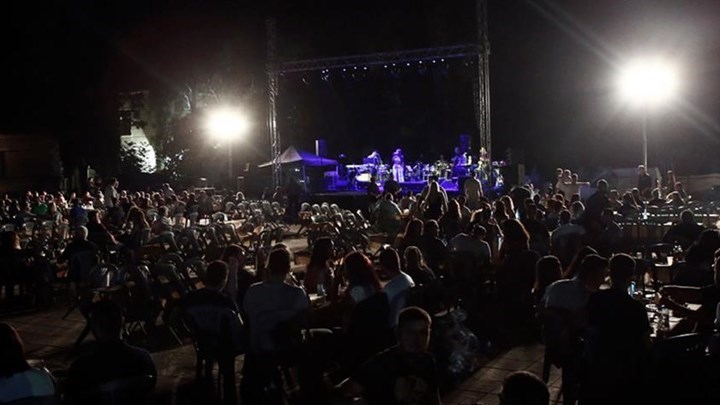 Πανηγύρια: Αυτή είναι η ΚΥΑ για την απαγόρευσή τους – Οι διευκρινίσεις του υπουργείου Ανάπτυξης