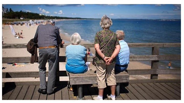 Handelsblatt: Πόλος έλξης για ξένους συνταξιούχους η Ελλάδα