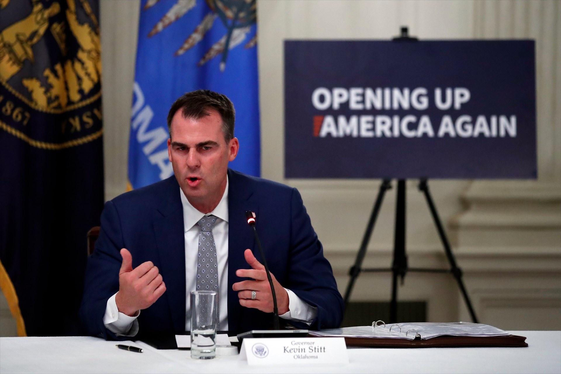 Κορονοϊός: Θετικός ο κυβερνήτης της Οκλαχόμα