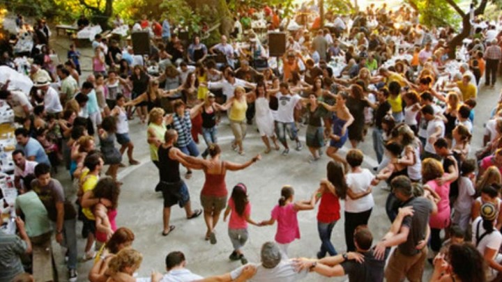 Πανηγύρια: Εξετάζεται παράταση της απαγόρευσής τους έως τέλος Αυγούστου – ΒΙΝΤΕΟ