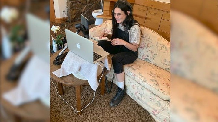 Η εξήγηση της Ντέμι Μουρ για το… περίεργο μπάνιο της που έγινε viral – Πώς έριξε το φταίξιμο στον Ουίλις