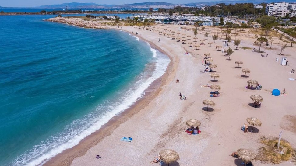 Κορονοϊός: Παρατείνονται τα μέτρα στις παραλίες – Πιθανή η απαγόρευση των πανηγυριών και τον Αύγουστο