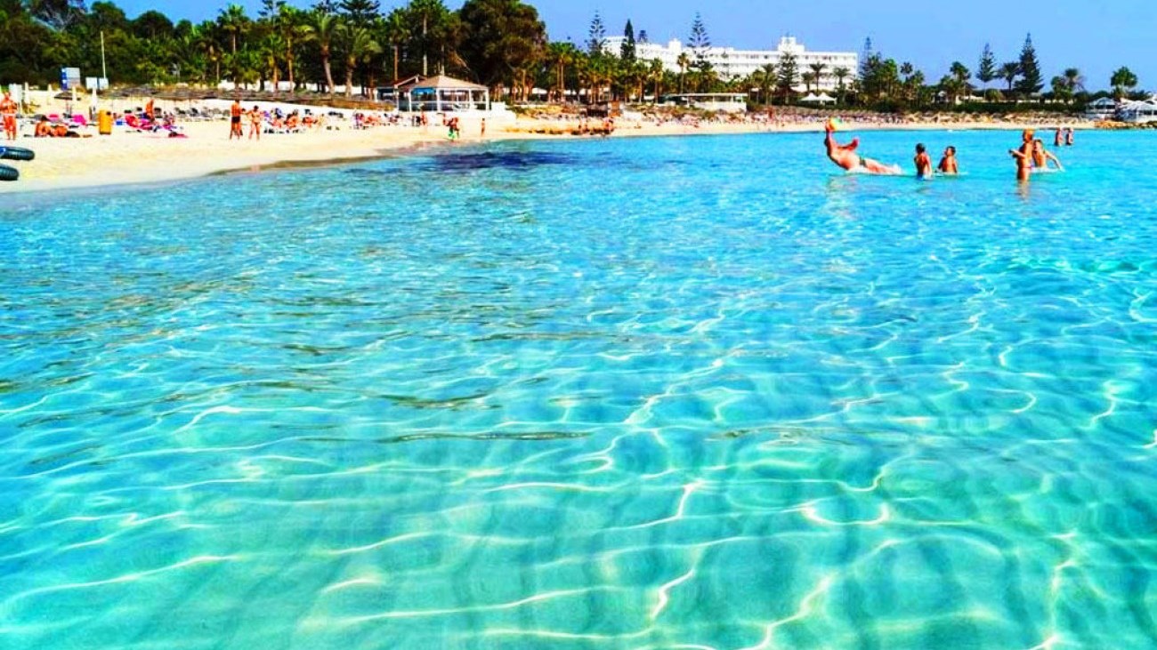 Ο καιρός το Σαββατοκύριακο: Υψηλές θερμοκρασίες και τοπικές βροχές – Η αναλυτική πρόγνωση