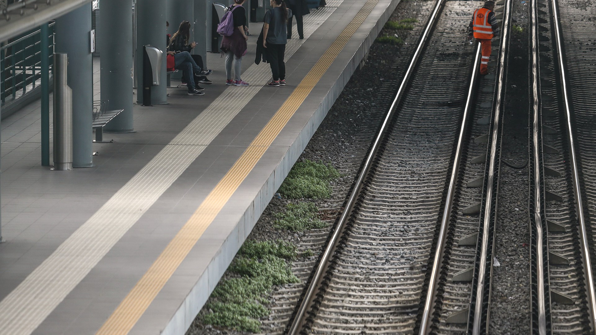 Νεκρός 20χρονος από ηλεκτροπληξία στον σταθμό “Αττική” του ΗΣΑΠ – ΤΩΡΑ