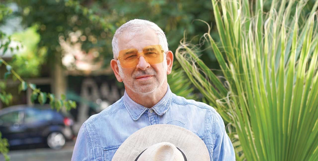 «Χαιρέτα μου τον πλάτανο» – Ο Φιλιππίδης στη νέα κωμική σειρά που έρχεται στην ΕΡΤ