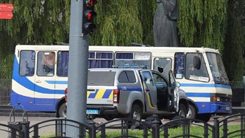 Συναγερμός στην Ουκρανία: Ένοπλος κρατά 20 ομήρους σε λεωφορείο