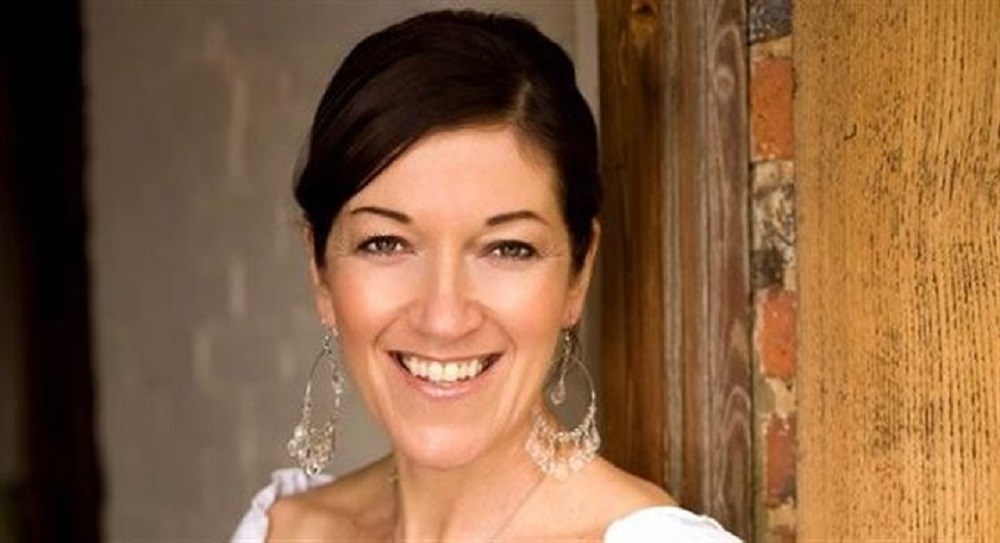 Βικτόρια Χίσλοπ: Ελληνίδα πολιτογραφήθηκε η διάσημη συγγραφέας