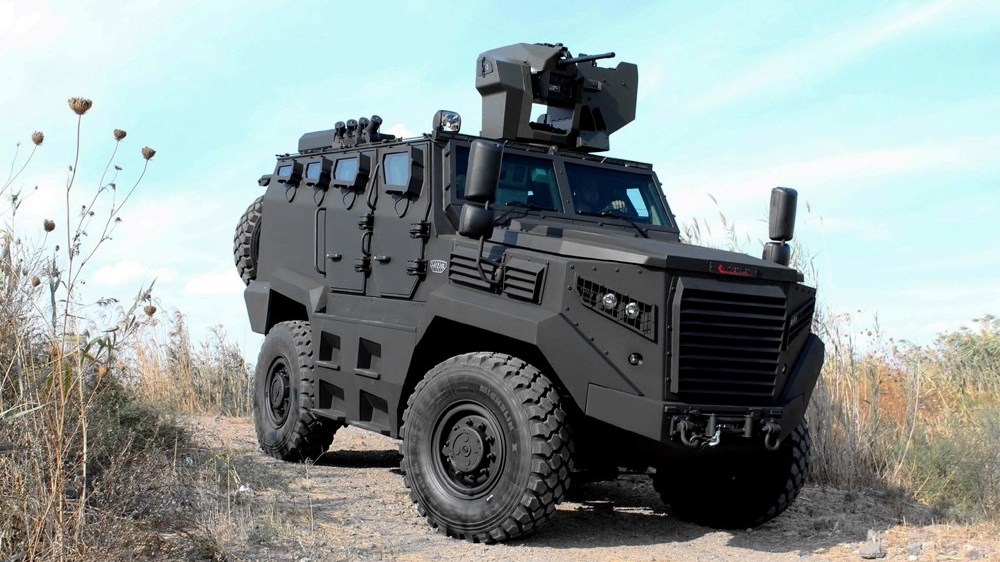 Τουρκία: Το πάνοπλο στρατιωτικό τζιπ που είναι ο καλύτερος “φίλος” του Ερντογάν – ΦΩΤΟ