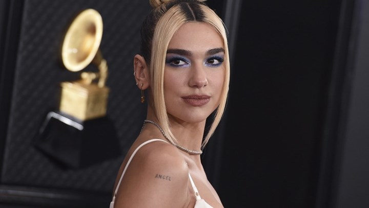 Dua Lipa: Η απάντησή της για τη φωτογραφία με τη “Μεγάλη Αλβανία” μετά τον σάλο