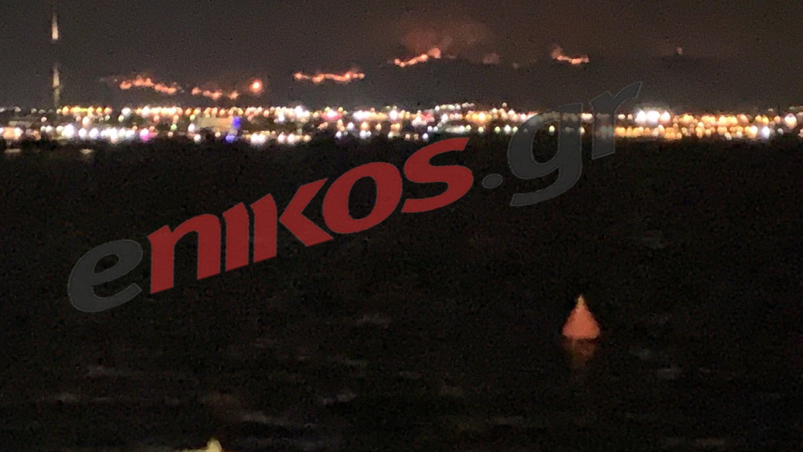 Φωτιά στις Κεχριές: Πως φαίνεται η μεγάλη πυρκαγιά από το Λουτράκι – ΦΩΤΟ αναγνώστη